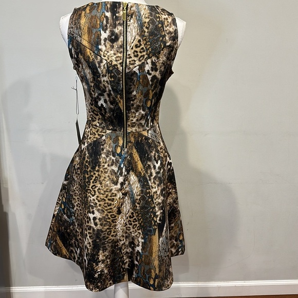 Jennifer Lopez Sleeveless Fit and Flare Scuba Cocktail Dress Leopard Print - Picture 5 of 15